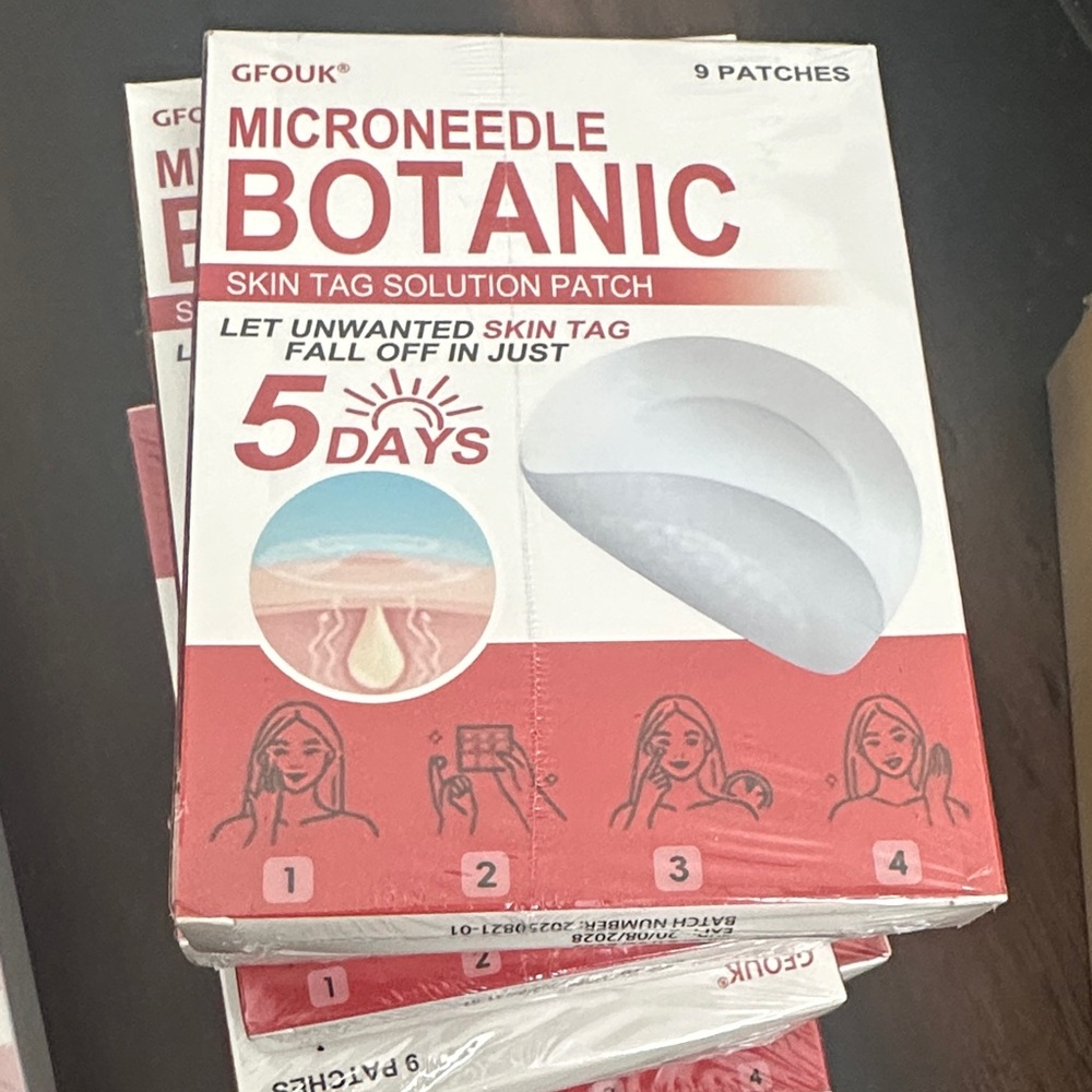 Microneedle Botanic Skin Tag Solution Patch - White - Picture 2 of 2